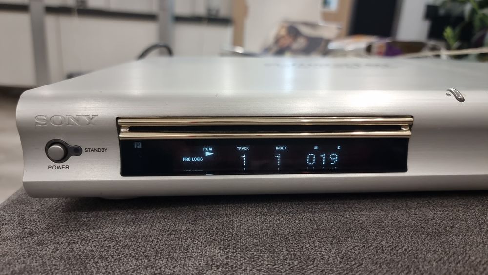 Sony DAV-S880 home cinema