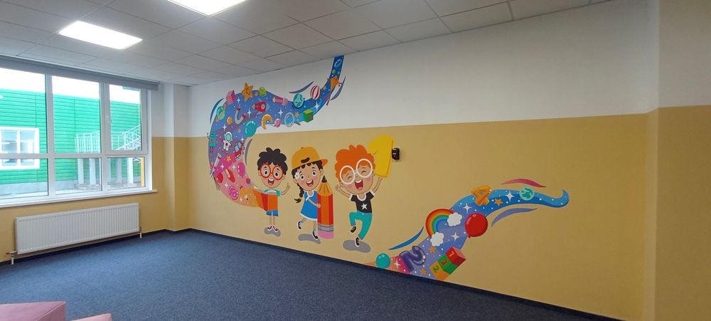 Роспись стен в школах и садиках