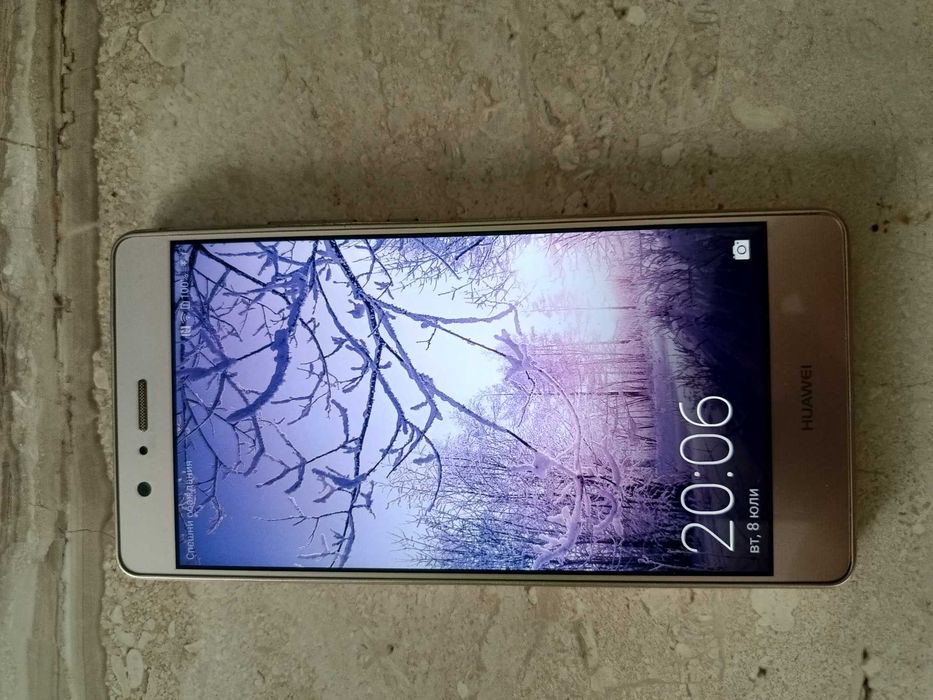 Продавам Смартфон Huawei P9 Litle
