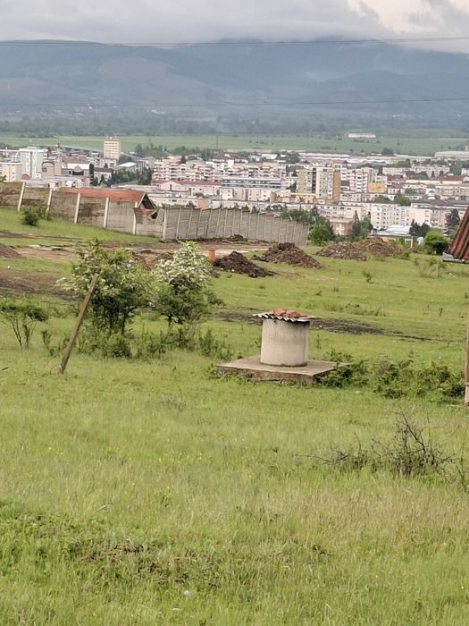Vând teren intravilan în Deva