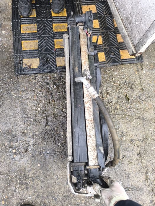 Radiator apa , intercooler 1.9 tdi BLS Golf 5 Octavia Passat B6 Touran