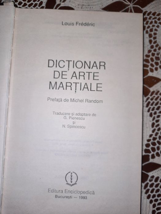 Carte despre arte martiale