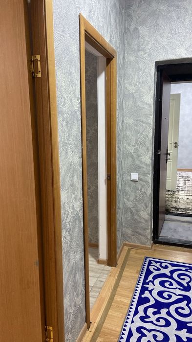 3ком кв состоит из 2 квар( 1ком 42 м и студ 33 м)