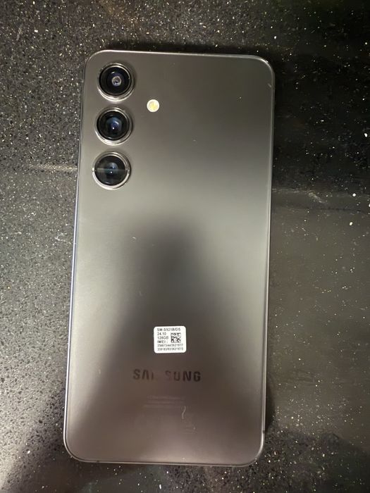 Samsung S24 , с кутия и зарядно