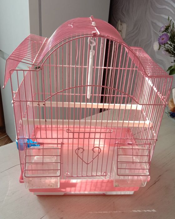Продам клетку для волнистого попугайчика