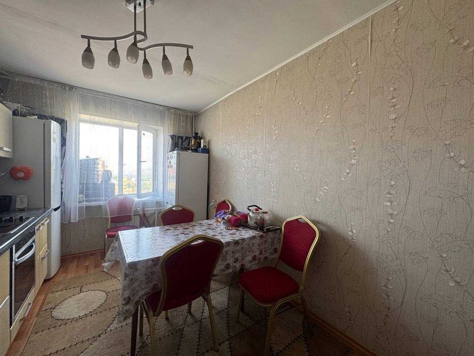 Продам 3к ул.Молдагулова 15/8