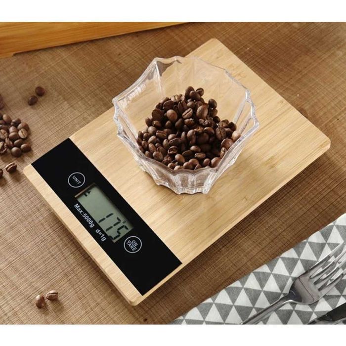 Електронна бамбукова кухненска везна кантар до 5 кг + вкл. батерии