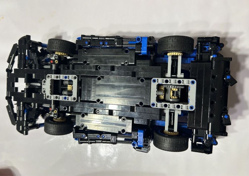 Продам Лего машина