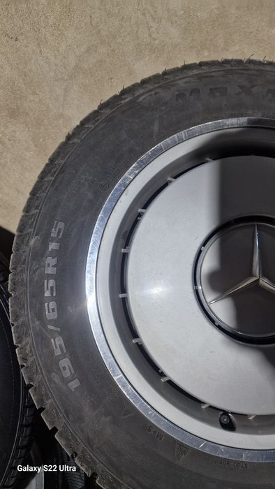 Шины с дисками и колпаками . Как новые!