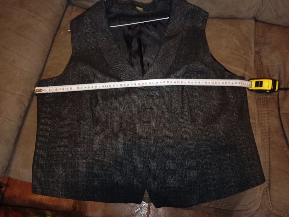 Комплект дамско сако с елек