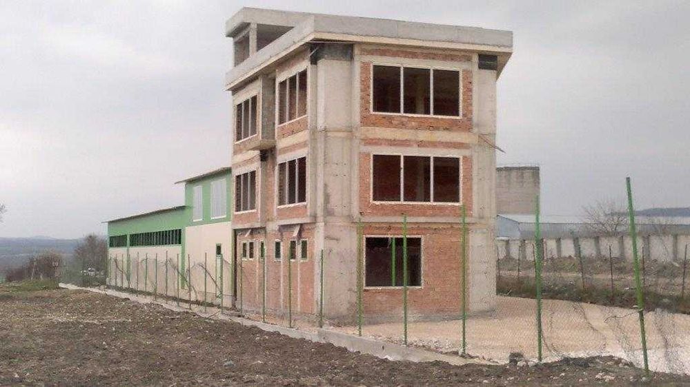 Продава се Промишлена сграда в Игнатиево - 900 кв.м за 945 €/кв.м - Снимка #5