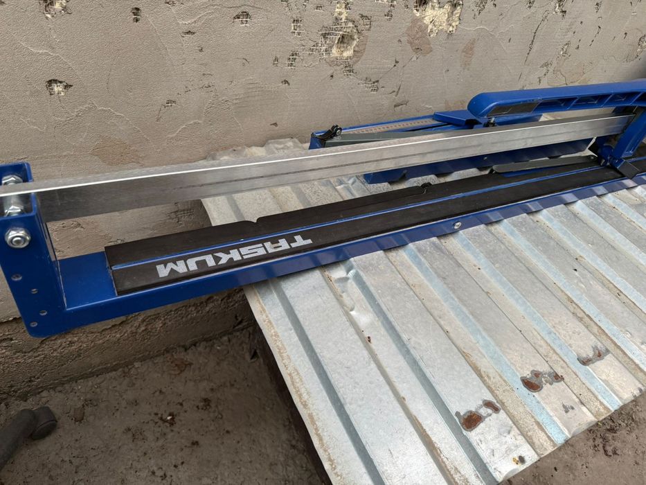 Плиткарез TASKUM