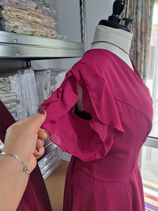 Rochie din voal fucsia