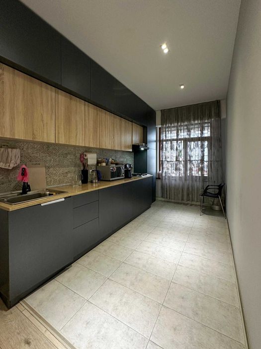 СРОЧНО продается 3-комнатная квартира Юнусабад