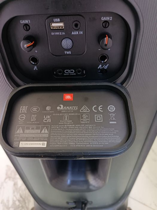 Boxă JBL PartyBox 710 – 800W – Stare Impecabilă