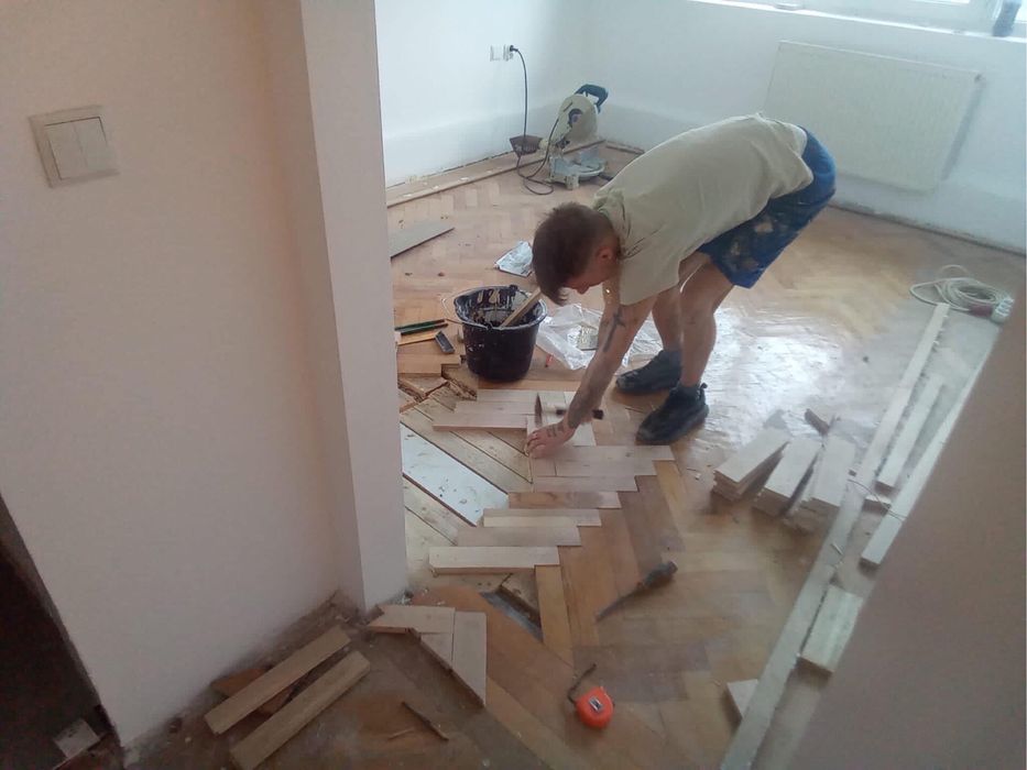 Montam reconditionam parchet lemn masiv stratificat si trepte
