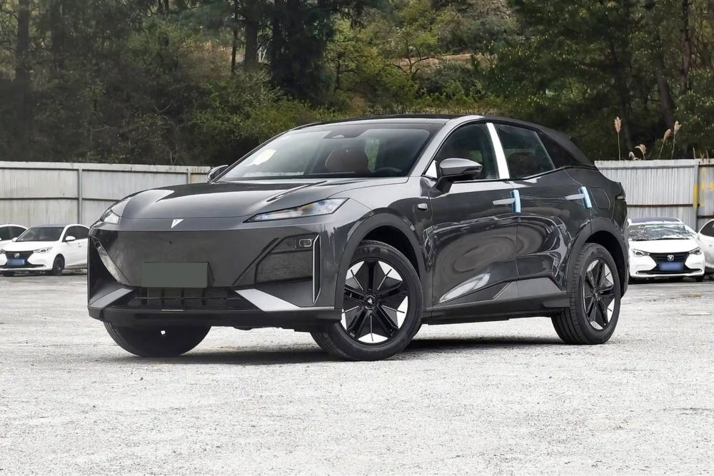 Deepal S07 215 Max Смарт сотувда тайёр