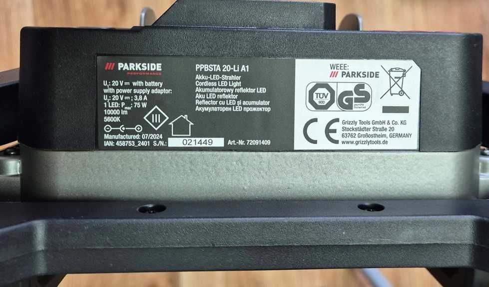 Акумулаторна LED лампа Parkside PPBSTA 20-Li A1 10000 lm