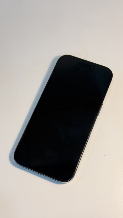 Срочно продам Айфон 16 про