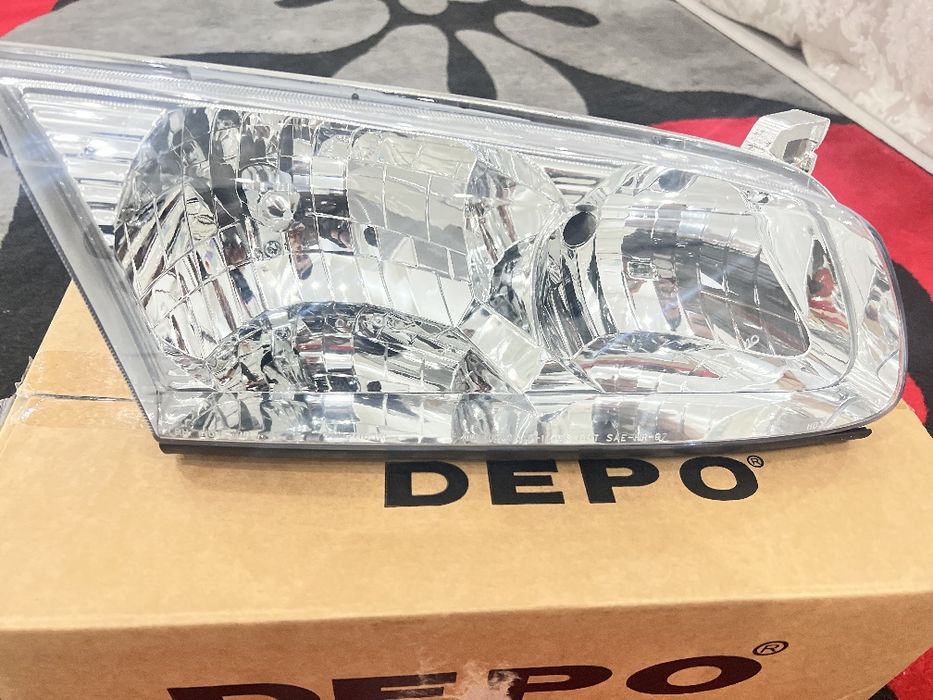 Фара правая новая без крепления Camry 25