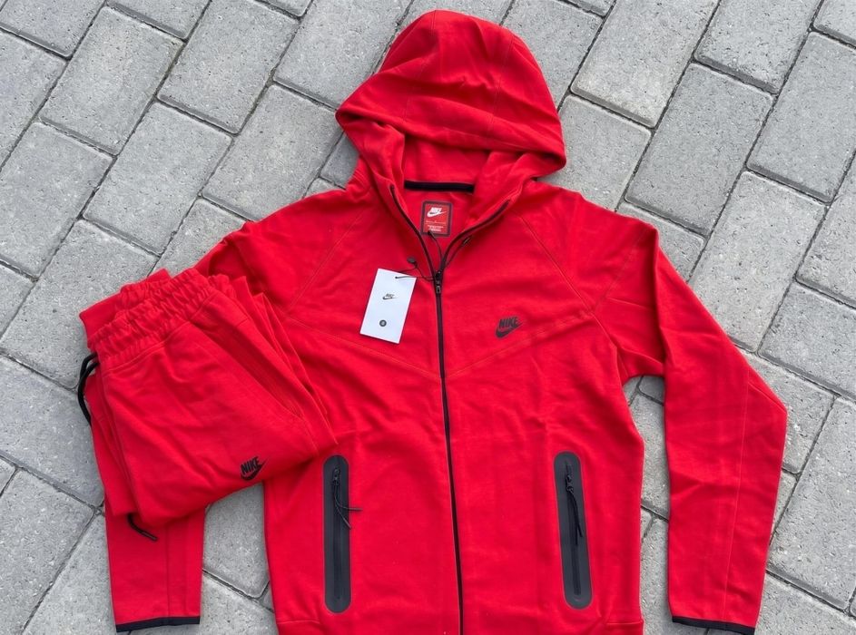 Trening Nike Tech Roșu - Set complet