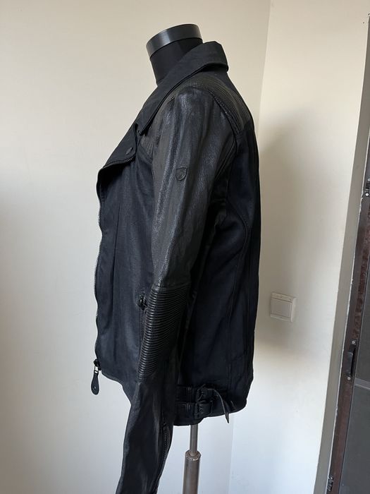 Jacheta stil motor , cu maneci de piele