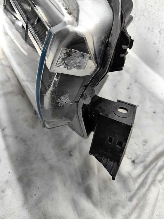 Оригинален фар Тойота  Toyota  Hilux Full Led