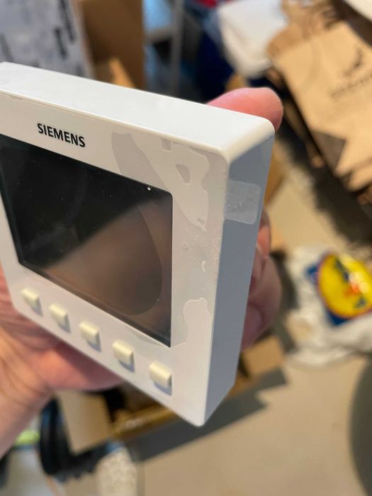 TERMOSTAT RDF510 SIEMENS - LCD - incastrabil- 230V 2-tevi VCV 3 viteze