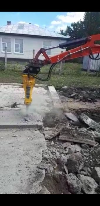 Sapaturi si demolari excavator dumper bobcat transpor nisip foreza