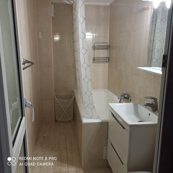 Proprietar închiriez apartament 3 camere zona Mall Vitan,649 Euto