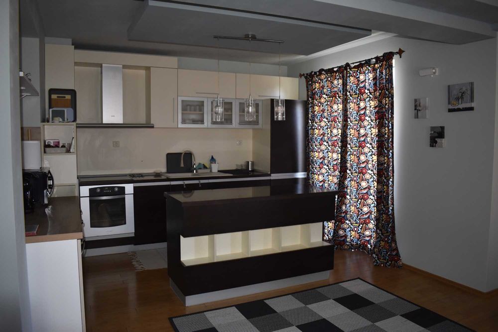 Дава се под наем Мезонет в Свиленград - 200 кв.м за 1020 € - Снимка #4