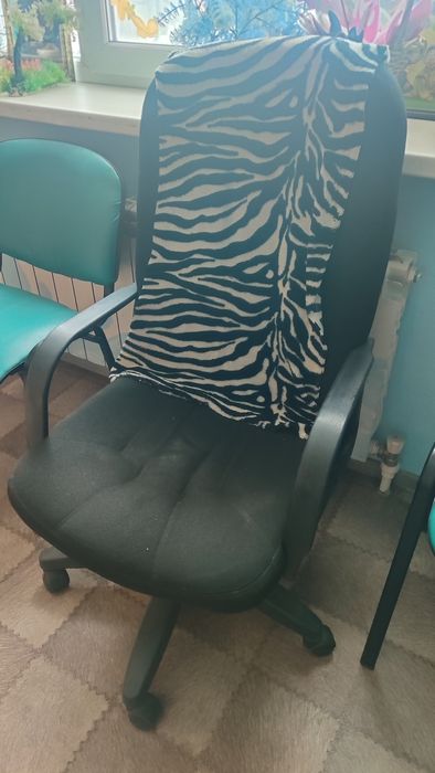 Продам стулья в количестве