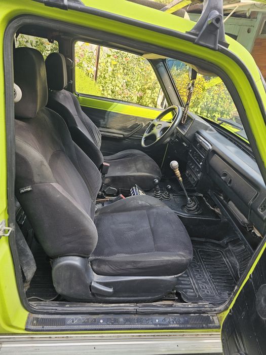 Продам машину Ваз 2121