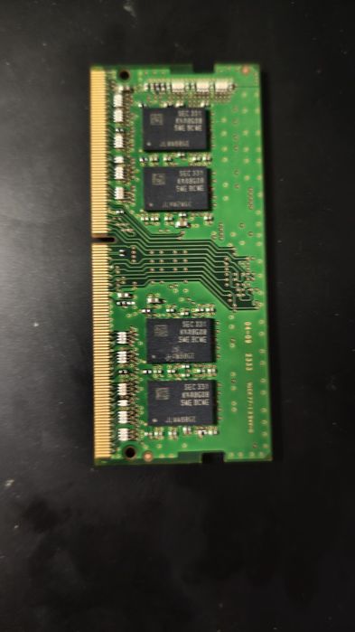 Продам  Samsung ddr4  8gb 3200 для ноутбука