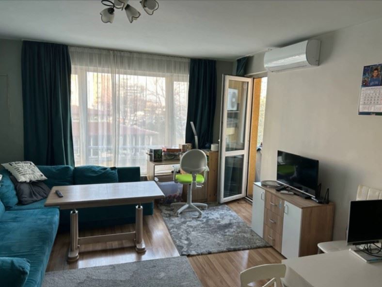 Дава се под наем Двустаен апартамент в София, Дружба 2 - 55 кв.м за 608.43 € - Снимка #1