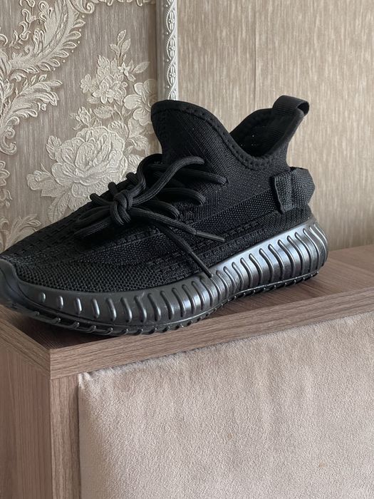 Продам новые изики