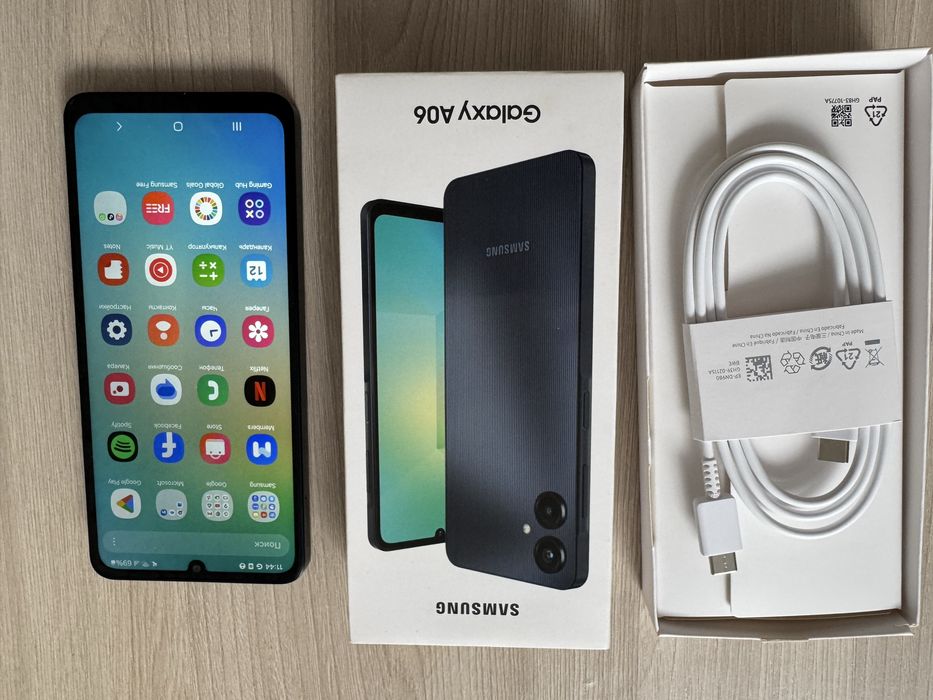 Продам телефон новый