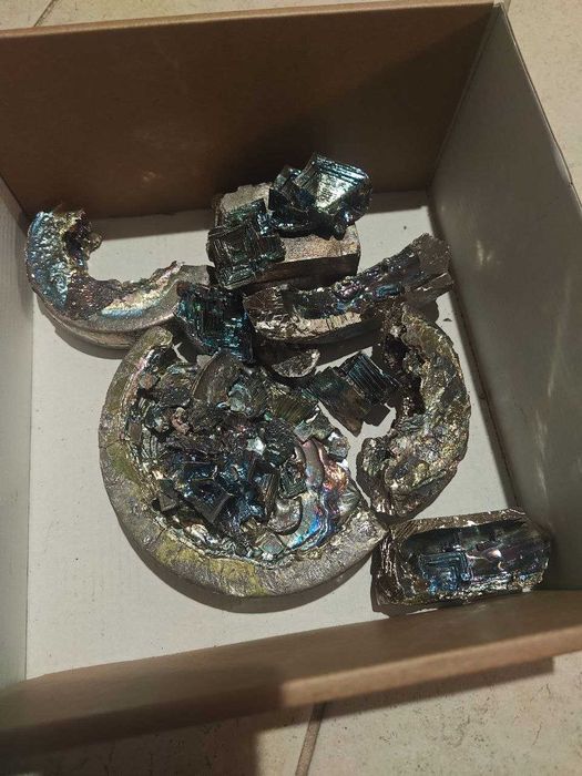 Vând bismut metalic pur – 5.1 kg