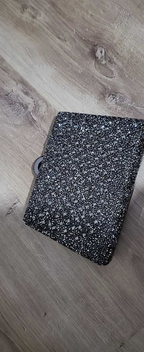 Малка чанта за повод