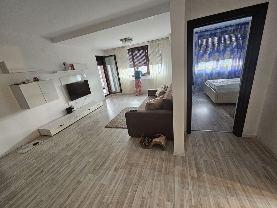 Apartament 2 camere Prelungirea Ghencea-Lukoil