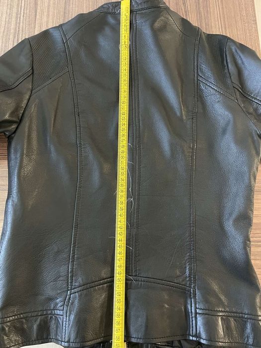 Дамско черно кожено яке размер S