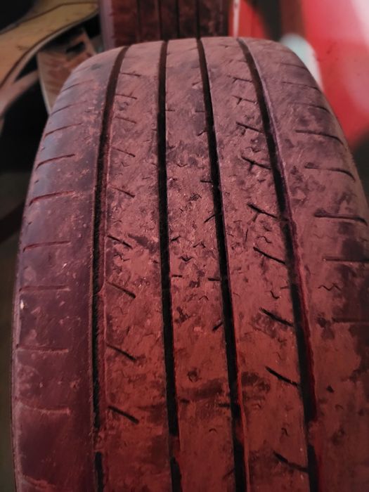 Продам б/у шины 225/60 R17