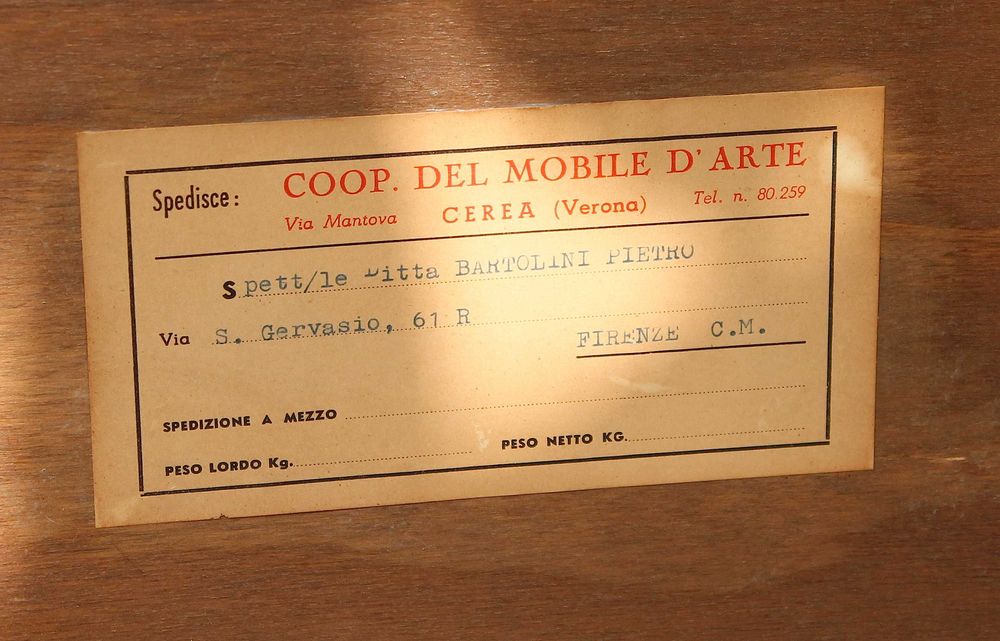 Стариннен скрин от Верона Италия 1960 г. стил Империо фурнирован орех