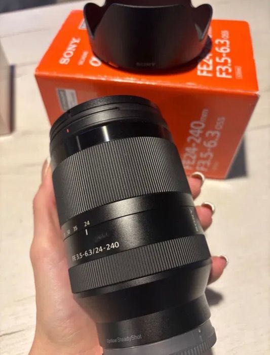 Обектив Sony FE 24-240 в гаранция