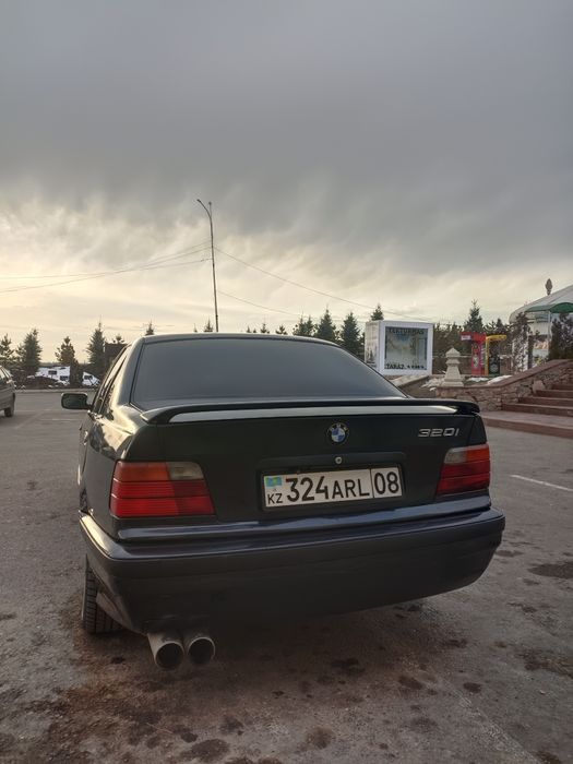 Продам авто БМВ е36