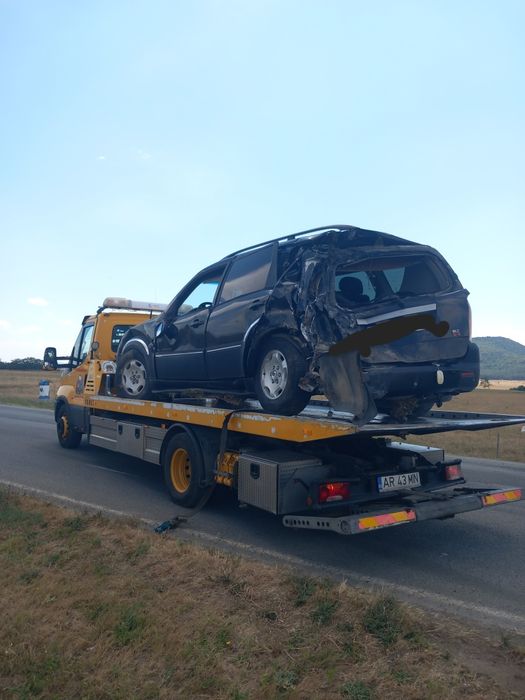 Tractări utilaje până în 10 t deblocări auto, accidente