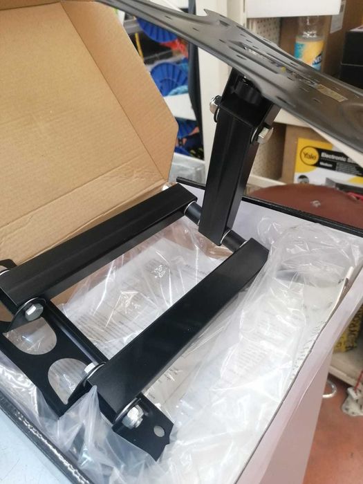 Suport pentru televizor LCD, rabatabil