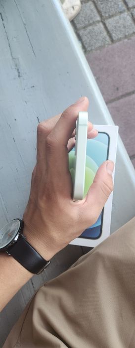Iphone 12 64 gb 76% batareya telefon umuman ochilmagan ideal sastayana