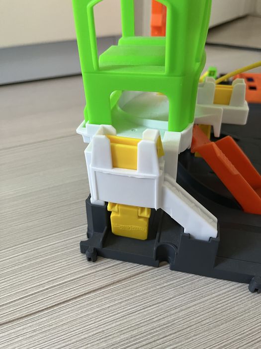 Statie de incarcare Hot Wheels