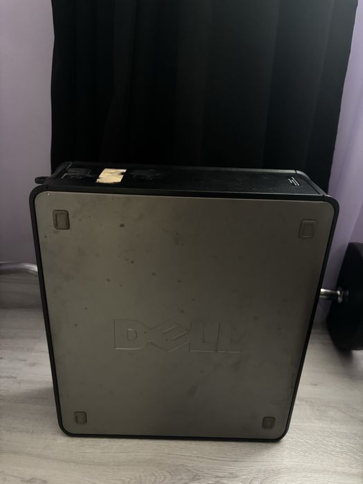 Компютър    DELL